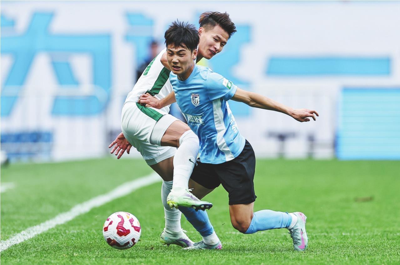 澳客培训-球员在关键时刻挺身而出，帮助球队逆转