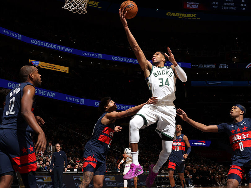 澳客直播-雄鹿险胜黄蜂,继续领先东部