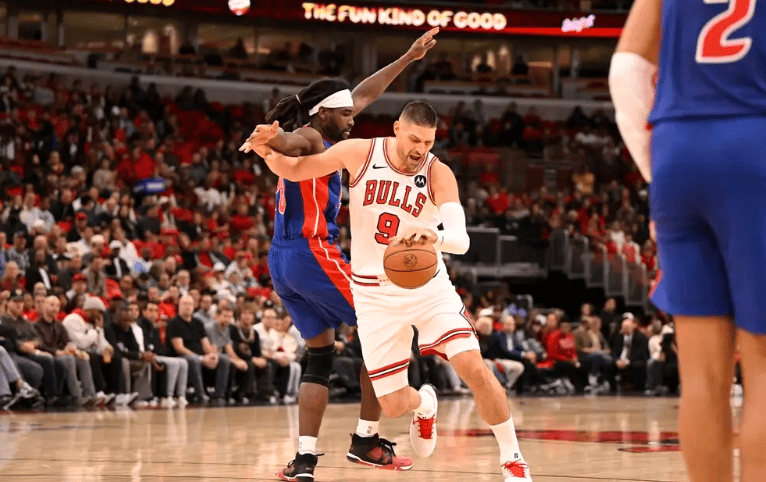 澳客电竞-包含公牛主场力克活塞，拉文砍下分率队获胜的词条