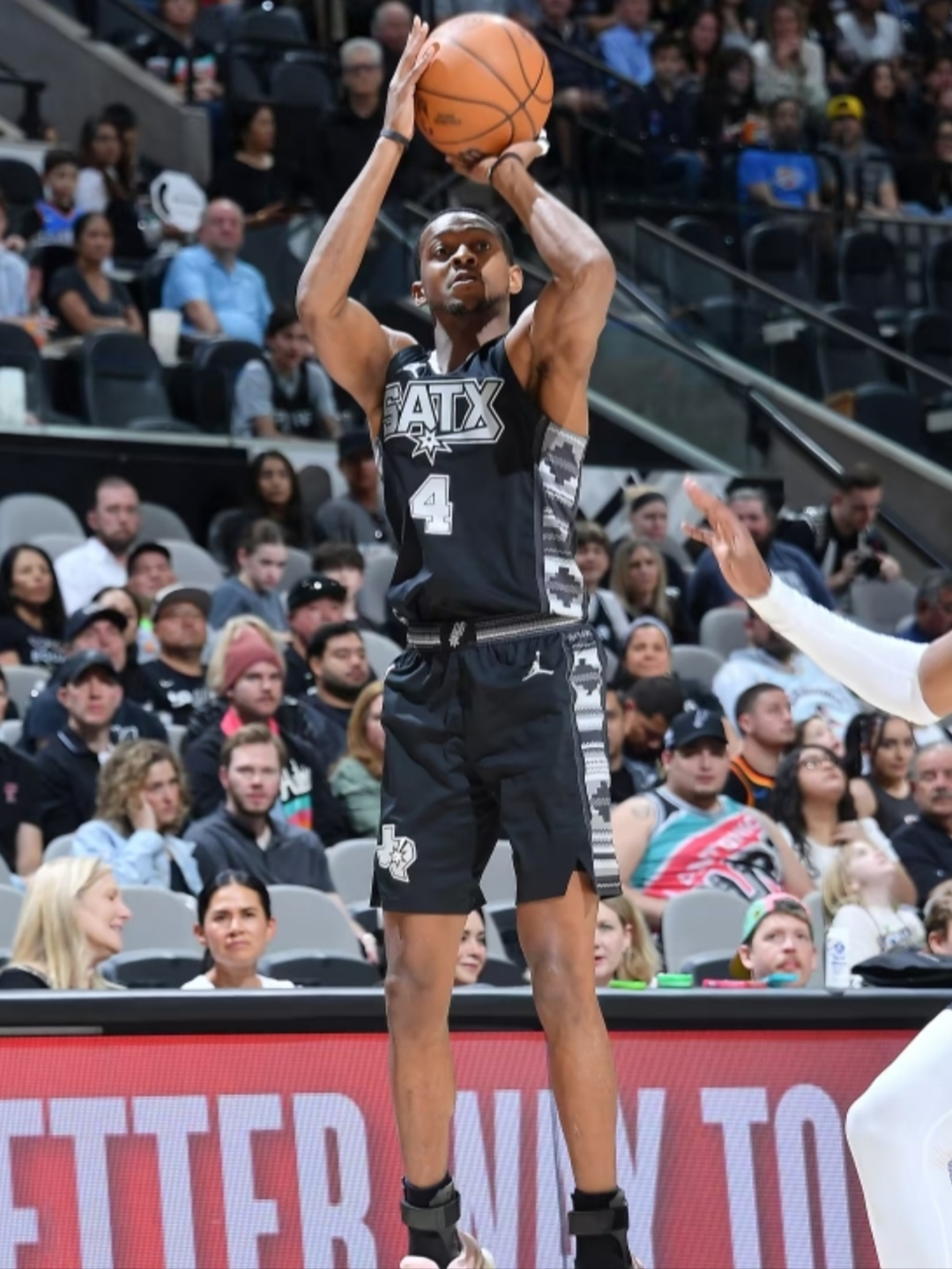 澳客网页版-包含爵士大胜马刺，重回西部前四的词条