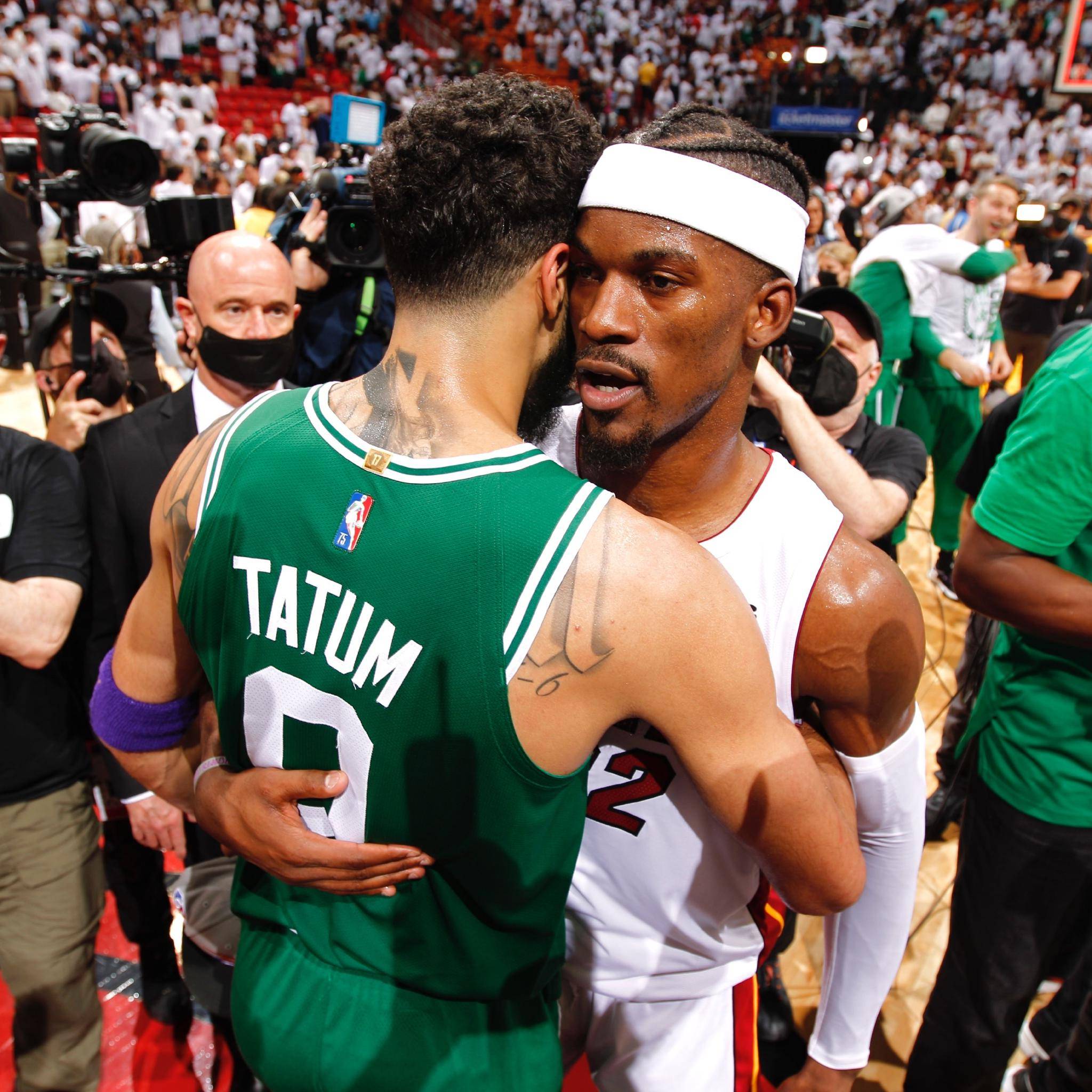 澳客馆-包含东部决赛正赛打响,热火队大获全胜的词条