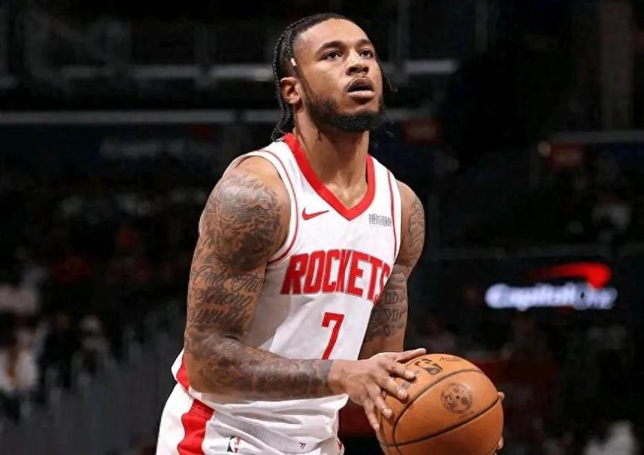 澳客下载-灰熊队客场告捷，球队状态稳定备受关注