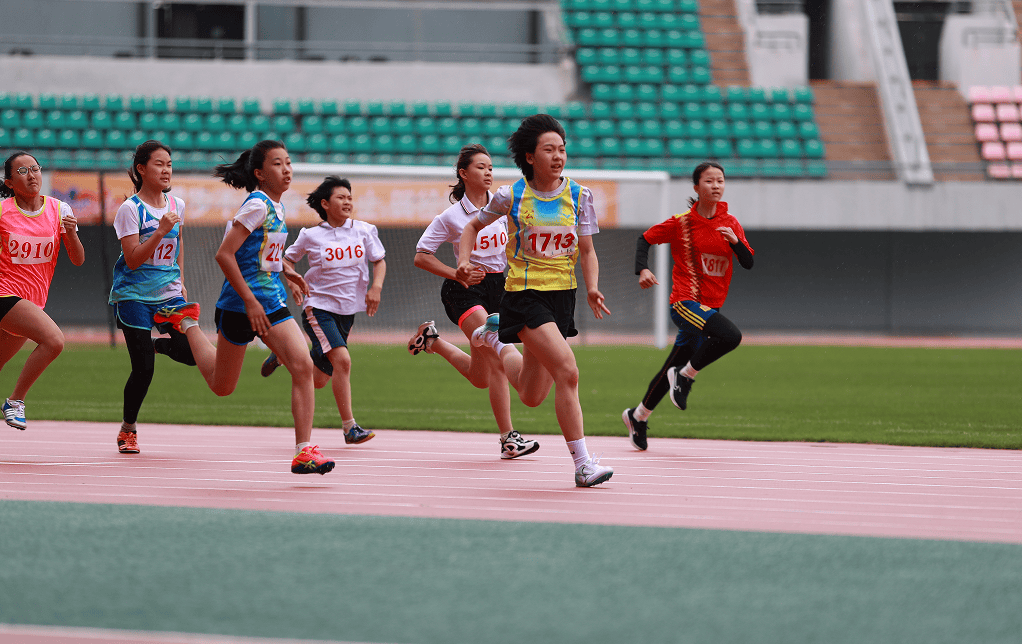 澳客链接-关于壮举频现，赛场上竞技精神令人感动的信息